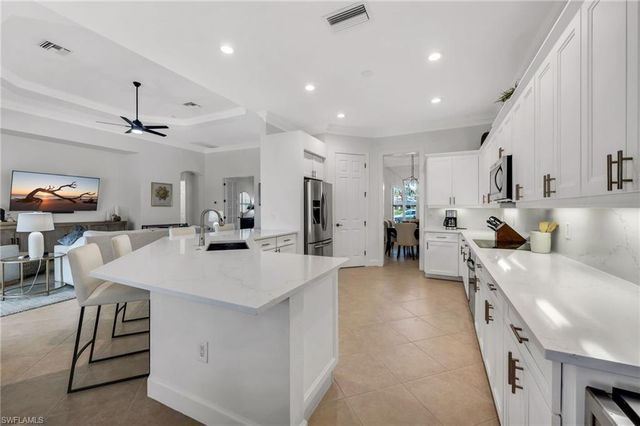 11918 Heather Woods CT, Naples, FL 34120