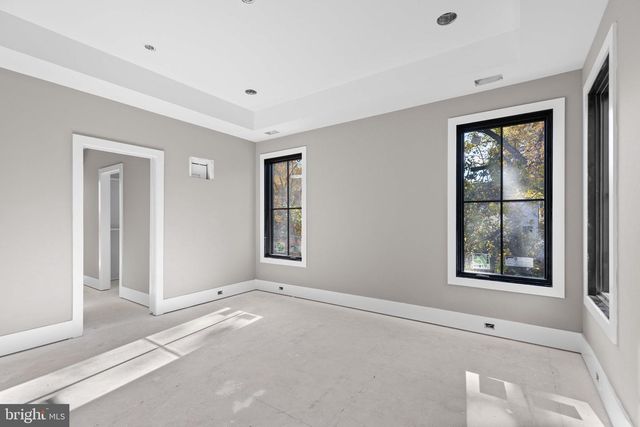 5206 12TH ST N, Arlington, VA 22205