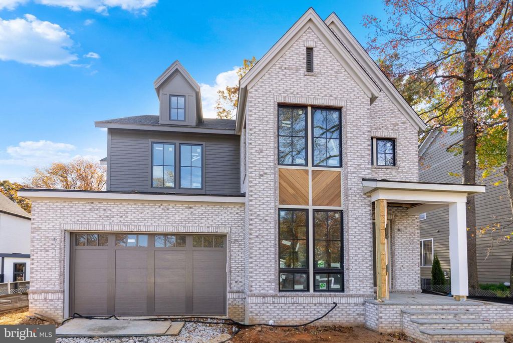 5206 12TH ST N, Arlington, VA 22205