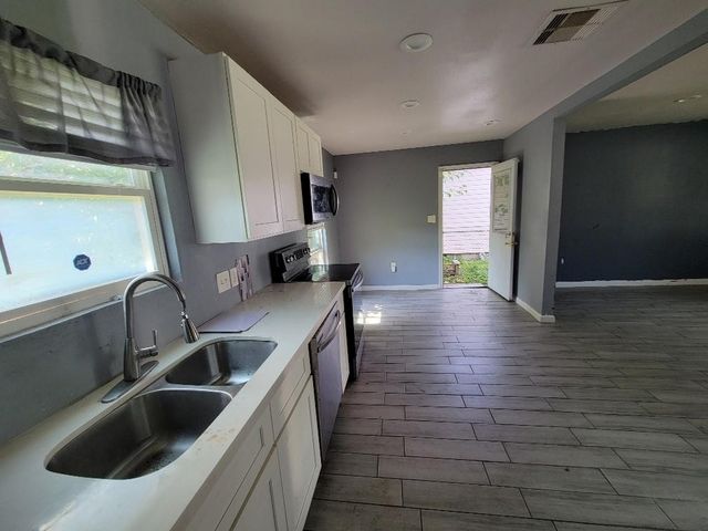 1601 22nd Street, Galveston, TX 77550