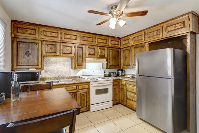 8802 Aztec Road NE, Albuquerque, NM 87111