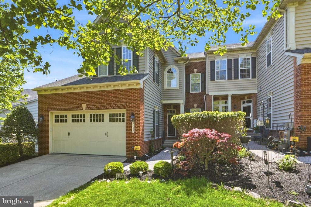 Image 2 of property listing at 4109 WINTERHAZEL RD #4109, Baltimore, MD 21208