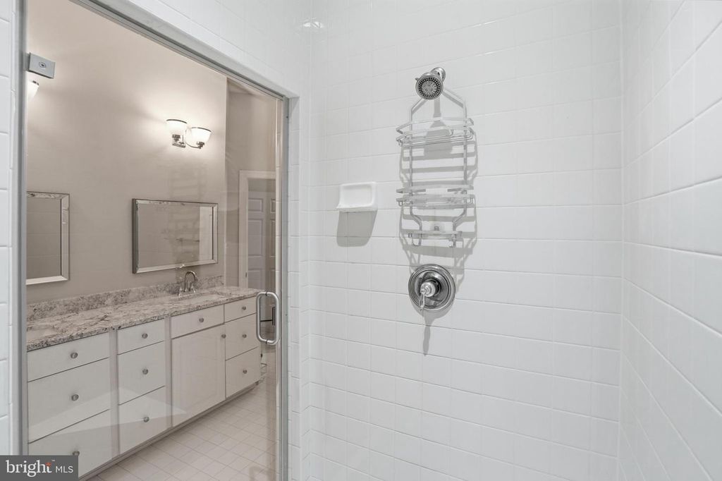 Image 21 of property listing at 4109 WINTERHAZEL RD #4109, Baltimore, MD 21208