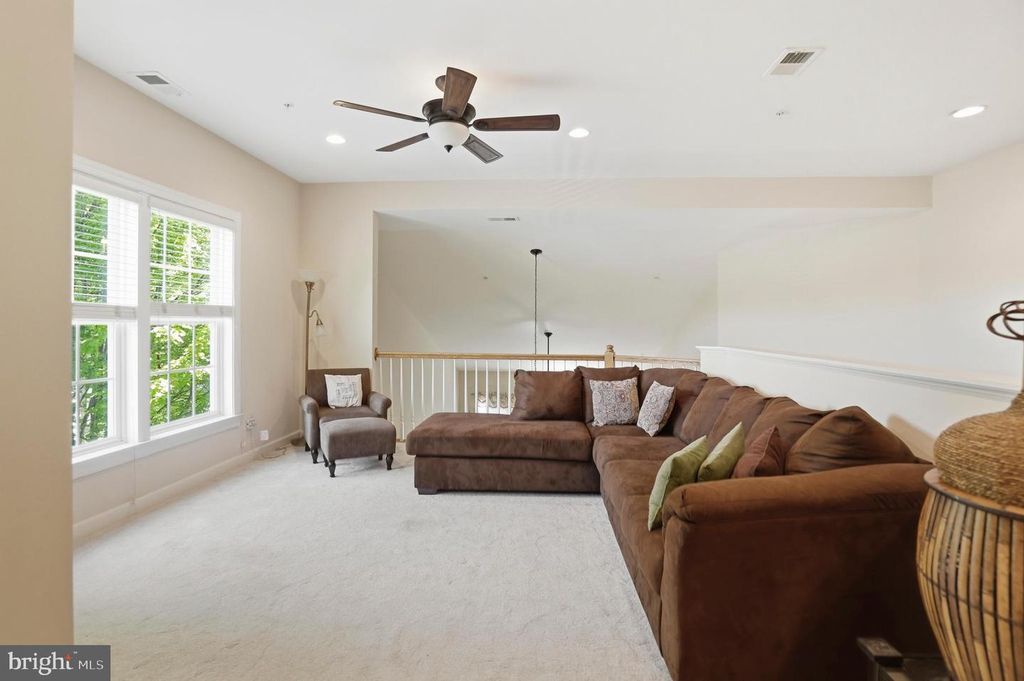 Image 31 of property listing at 4109 WINTERHAZEL RD #4109, Baltimore, MD 21208