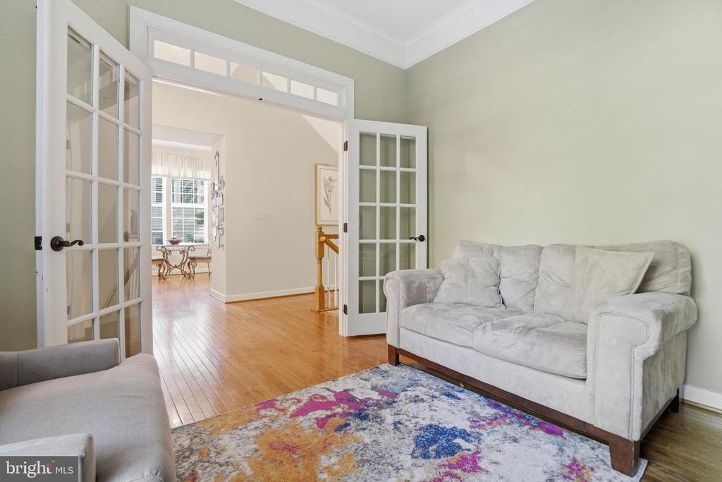 Image 4 of property listing at 4109 WINTERHAZEL RD #4109, Baltimore, MD 21208