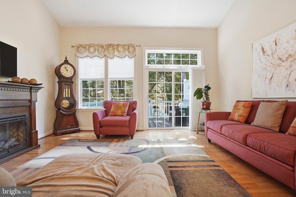 Image 5 of property listing at 4109 WINTERHAZEL RD #4109, Baltimore, MD 21208