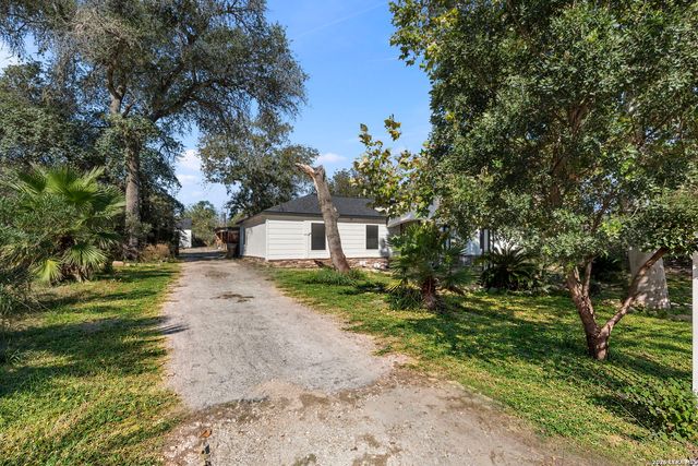 22823 SKILA DR, Elmendorf, TX 78112