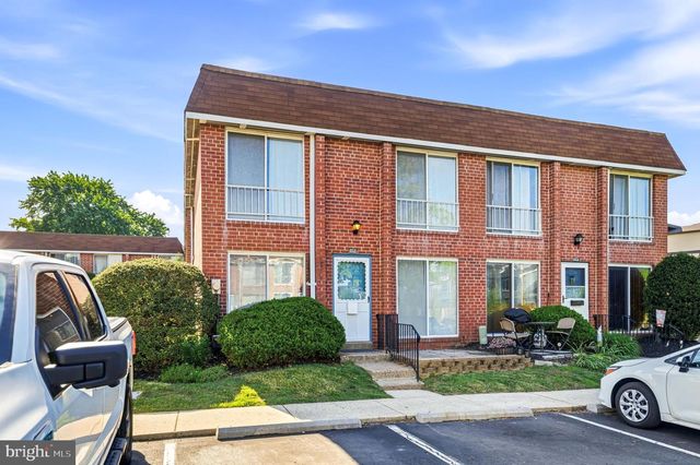 114 LEXINGTON CT, Warminster, PA 18974