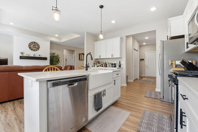 642 Alaska Place S, Cambridge, MN 55008