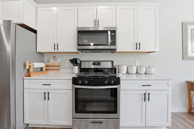 642 Alaska Place S, Cambridge, MN 55008