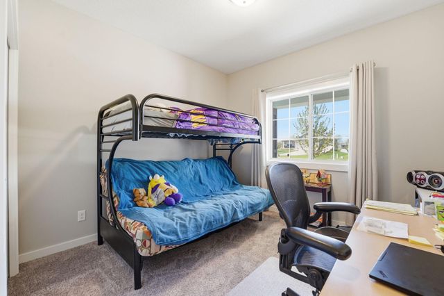 642 Alaska Place S, Cambridge, MN 55008