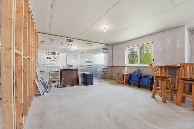642 Alaska Place S, Cambridge, MN 55008
