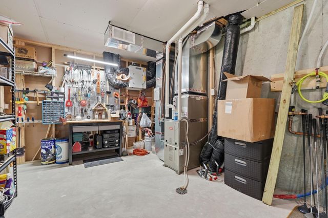 642 Alaska Place S, Cambridge, MN 55008