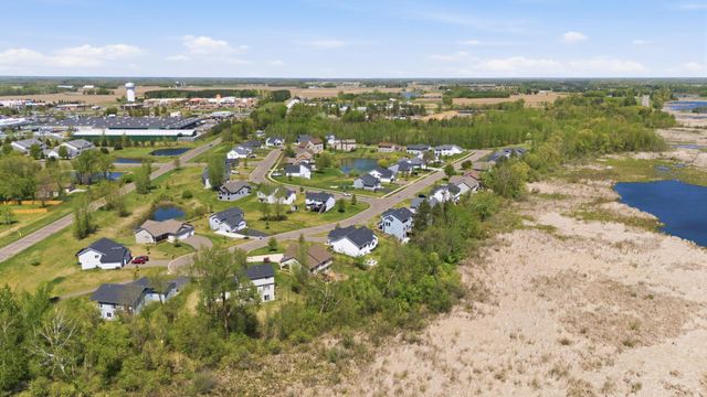 642 Alaska Place S, Cambridge, MN 55008