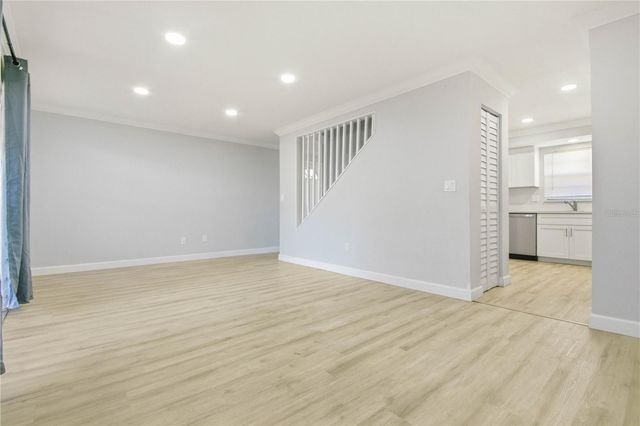 14113 VILLAGE TERRACE DRIVE, Tampa, FL 33624