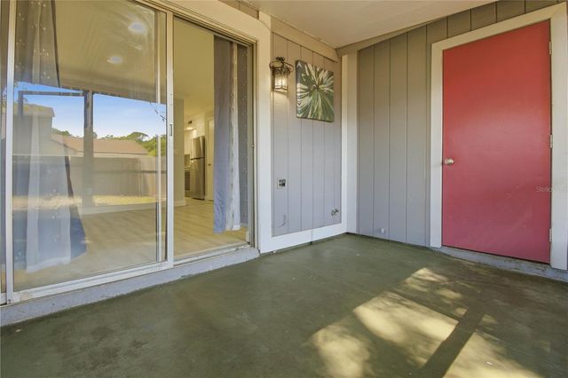 14113 VILLAGE TERRACE DRIVE, Tampa, FL 33624