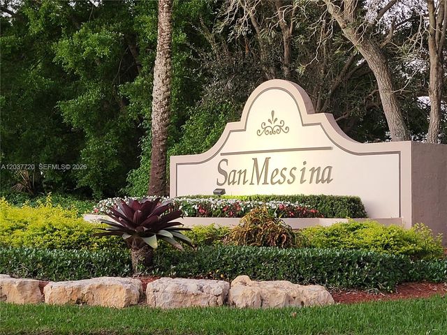 1990 Madeira Dr, Weston, FL 33327