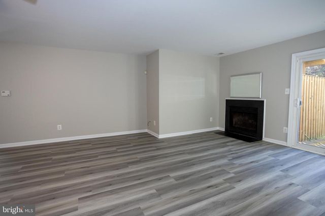 16326 TACONIC CIR, Dumfries, VA 22025