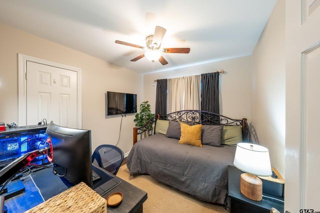 6962 La Hacienda, Flint, TX 75762