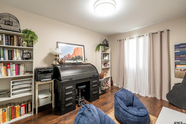 6962 La Hacienda, Flint, TX 75762