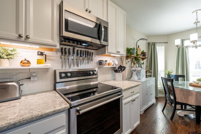 6962 La Hacienda, Flint, TX 75762