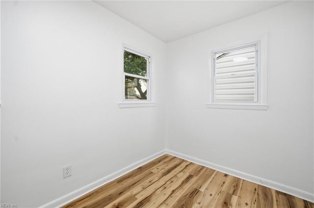 2727 Beachmont AVE, Norfolk, VA 23504