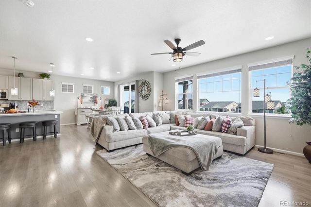 6962 S Undergrove Way, Aurora, CO 80016