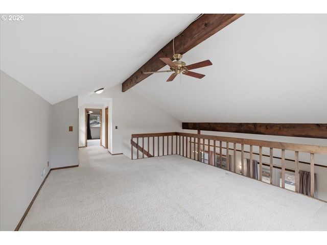 675 VALLEYWOOD Dr Se, Salem, OR 97306