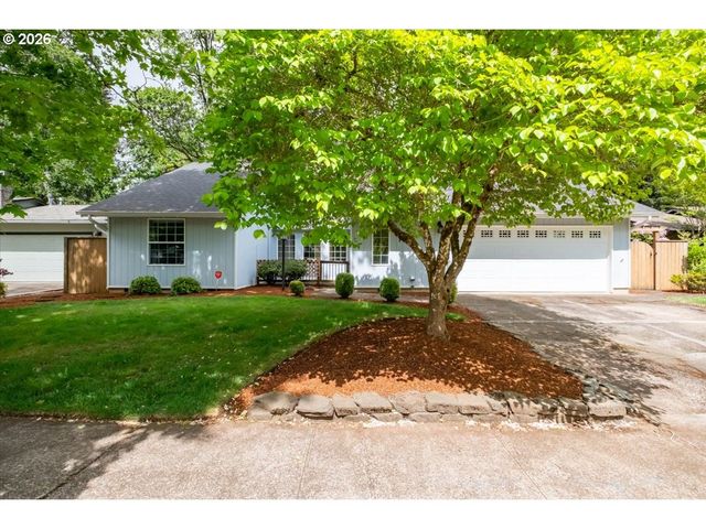 675 VALLEYWOOD Dr Se, Salem, OR 97306