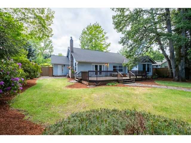 675 VALLEYWOOD Dr Se, Salem, OR 97306