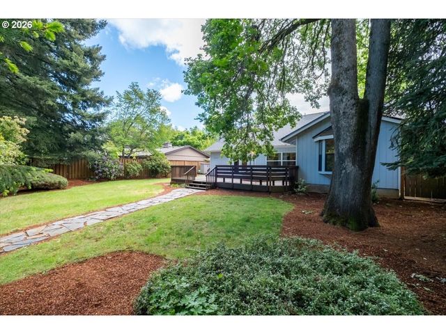 675 VALLEYWOOD Dr Se, Salem, OR 97306