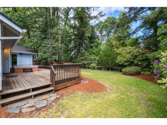 675 VALLEYWOOD Dr Se, Salem, OR 97306