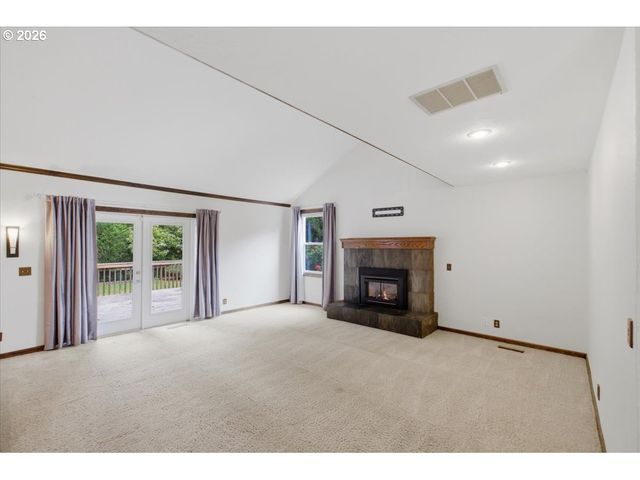 675 VALLEYWOOD Dr Se, Salem, OR 97306