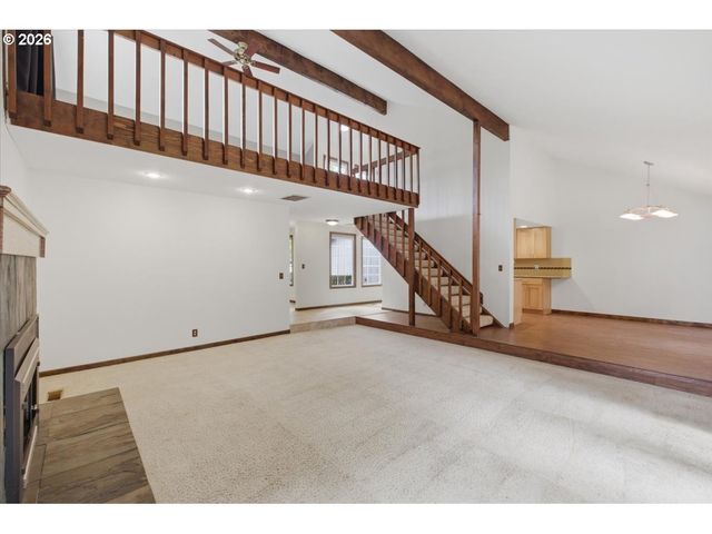 675 VALLEYWOOD Dr Se, Salem, OR 97306