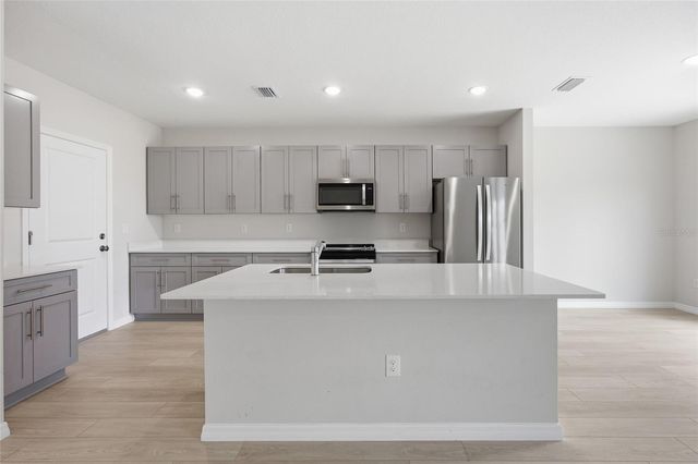 37114 SAGEMOOR DRIVE, Zephyrhills, FL 33541