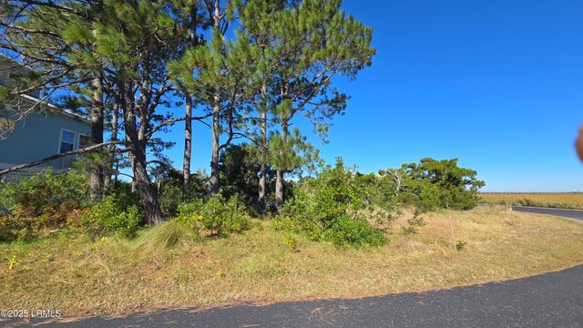 121 Harbour Key Drive, St. Helena Island, SC 29920
