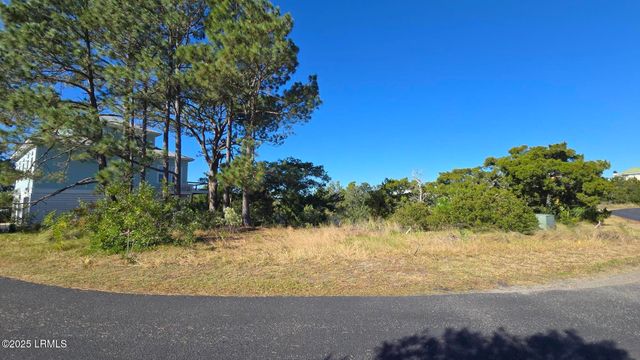121 Harbour Key Drive, St. Helena Island, SC 29920
