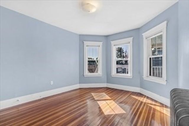 36 Mount Ida Rd 3, Boston, MA 02121