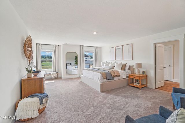 237 Artist Avenue, Johnson City, TN 37615