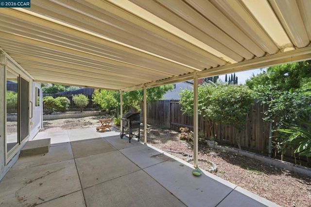 1100 Shaddick Dr, Antioch, CA 94509