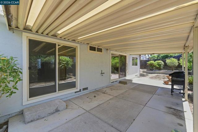 1100 Shaddick Dr, Antioch, CA 94509
