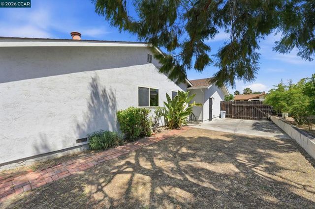 1100 Shaddick Dr, Antioch, CA 94509