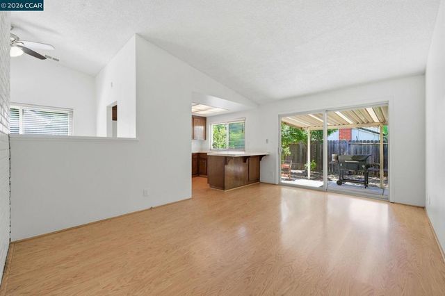 1100 Shaddick Dr, Antioch, CA 94509