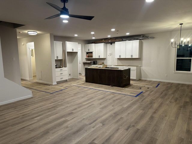 457 Limestone LANE, Slinger, WI 53086