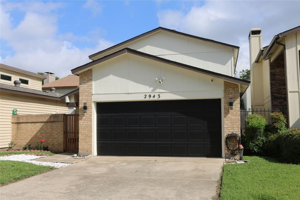 2943 Antares Circle, Garland, TX 75044