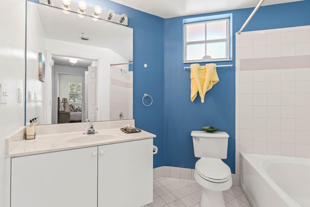 1967 Brandywine Road 302, West Palm Beach, FL 33409