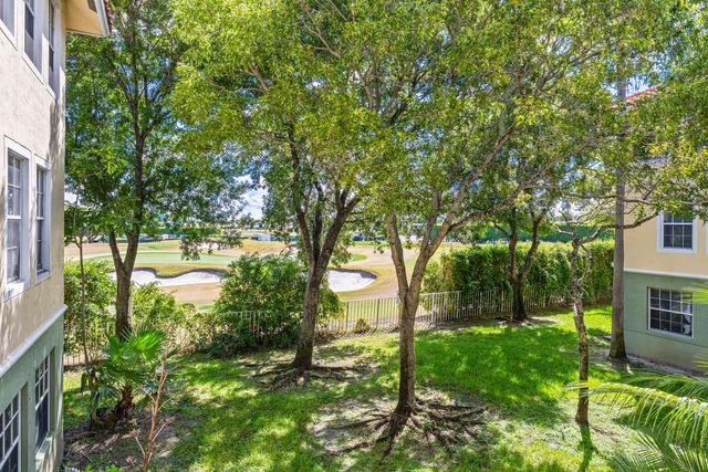 1967 Brandywine Road 302, West Palm Beach, FL 33409