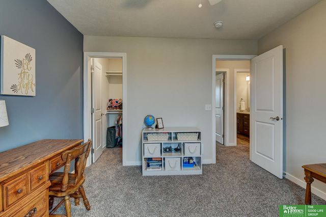 19480 Willow Circle, Gretna, NE 68028