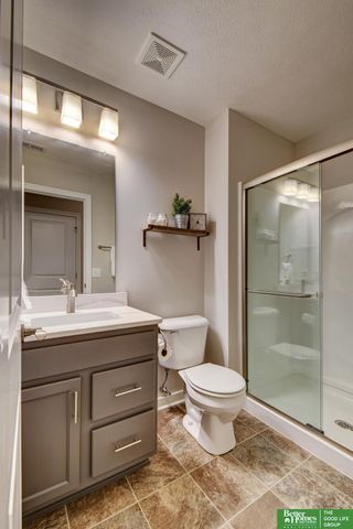 19480 Willow Circle, Gretna, NE 68028