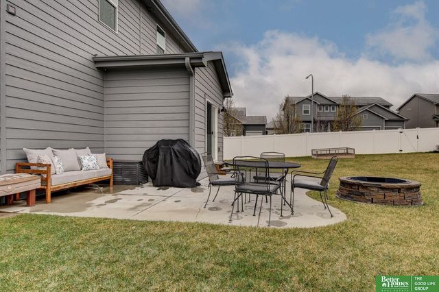 19480 Willow Circle, Gretna, NE 68028